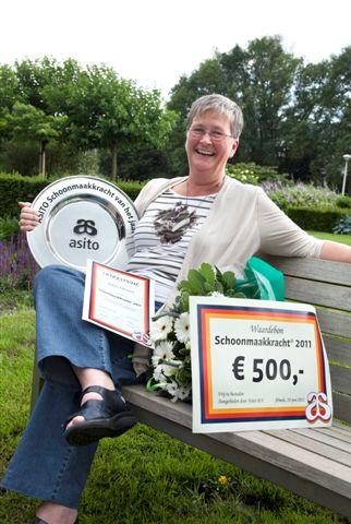 Regina Elbertsen Asito Schoonmaker van het jaar