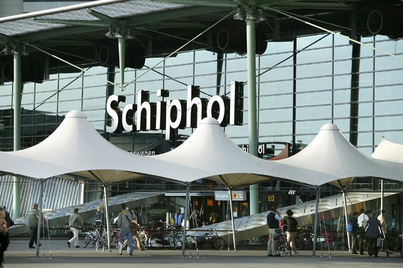 Zomertoeslag op Schiphol? Let op toeslagen Belastingdienst Schoonmaak en aanbesteden bij de Schiphol Group