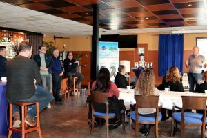 Masterclasses in stadion FC Dordrecht: "Onbekend maakt onbemind"