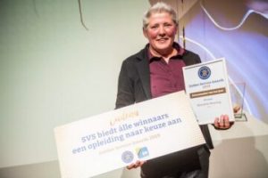 Henriette Wenting Schoonmaker van het Jaar Golden Service Awards