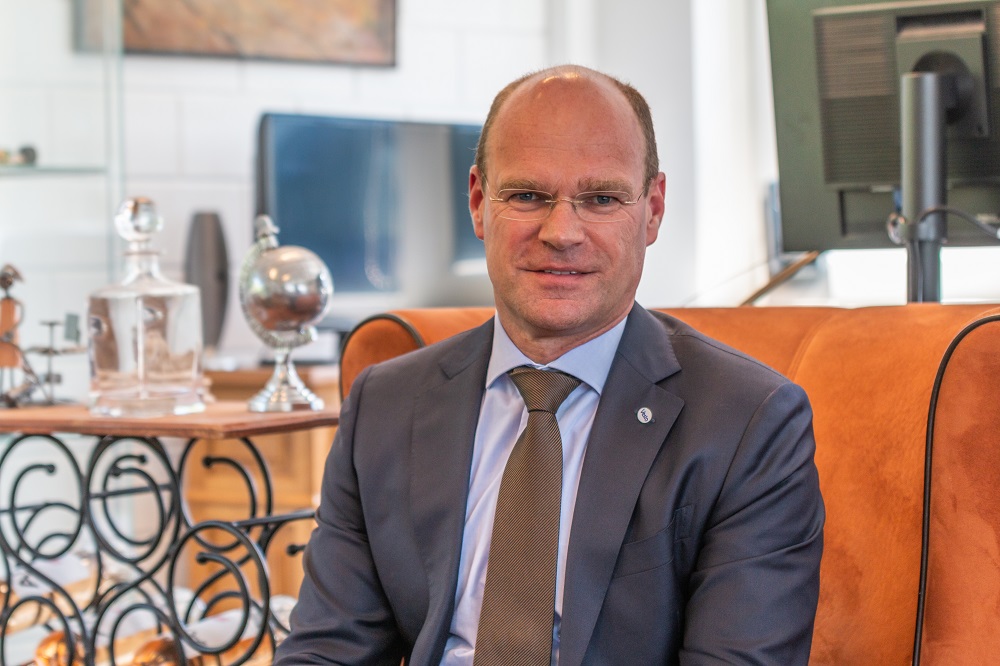 Stefan de Loos: Vol gas op het circuit, rust in de boardroom